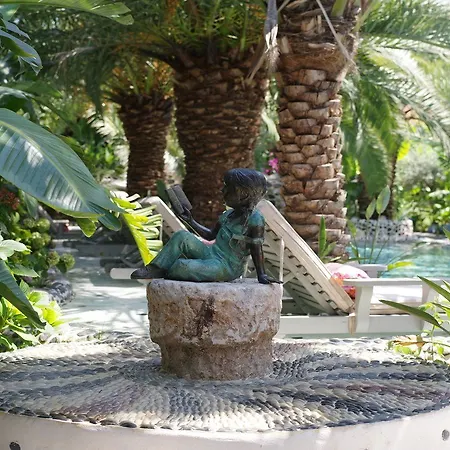 Flamingo Otel 3*